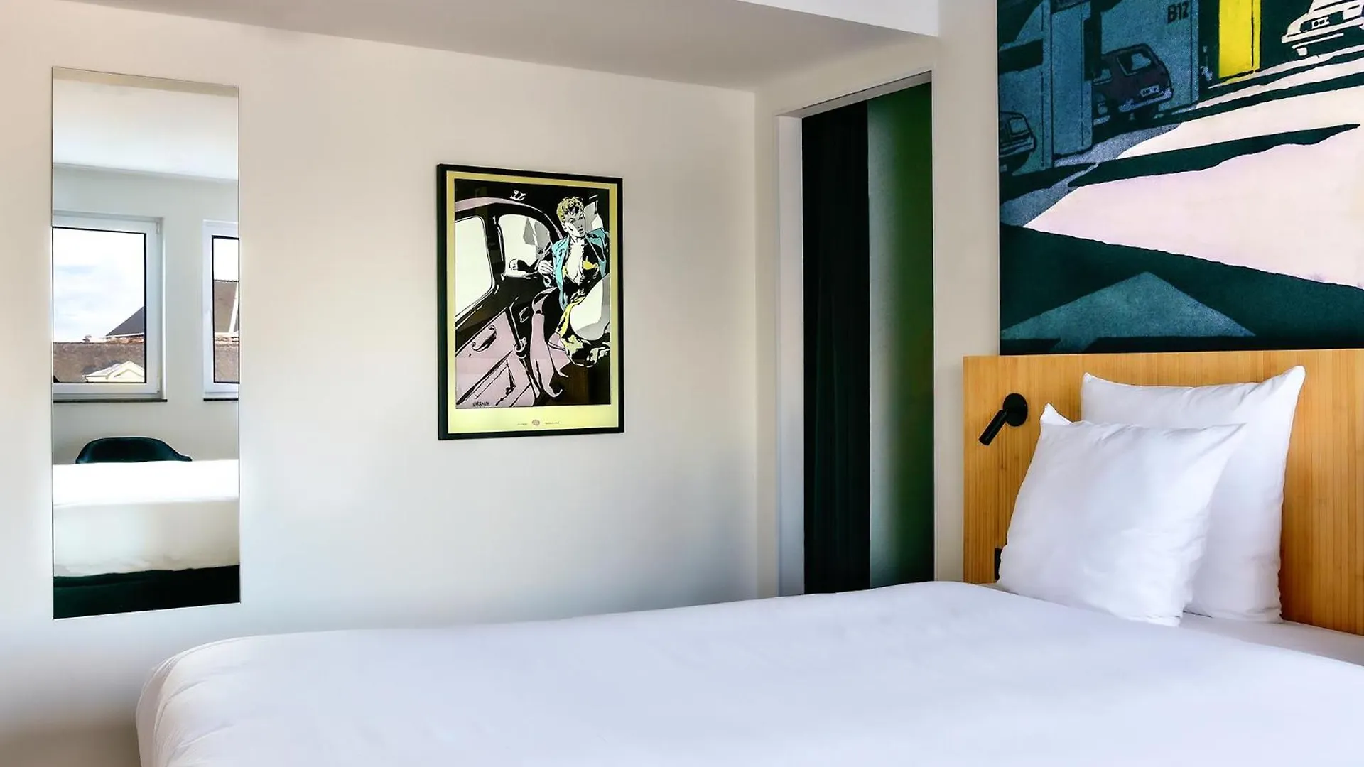 ****  Comic Art Hotel Gent België